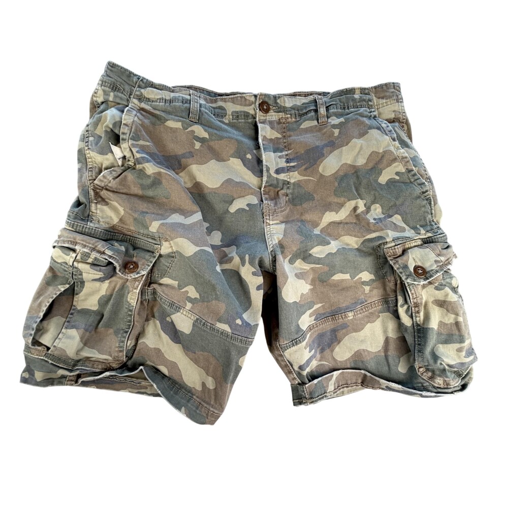 American Eagle Outfitters Cargo Shorts Mens 40 Green Camo Extreme Flex 10 Inseam
